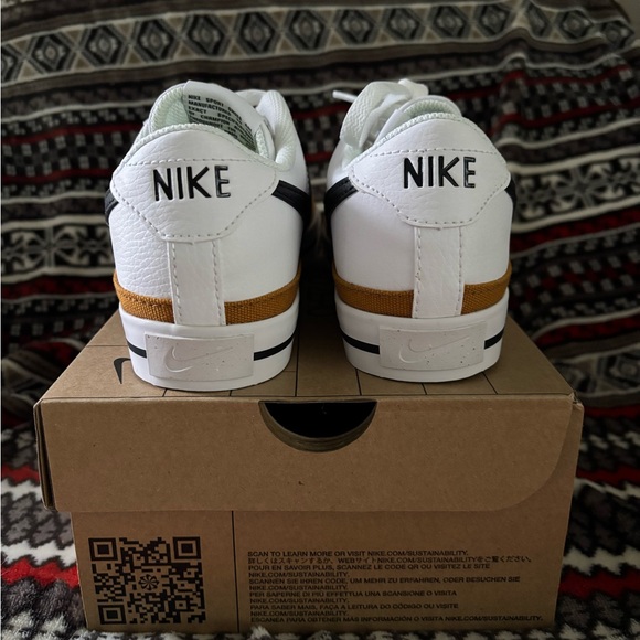 Women’s Nike Court Legacy Next Nature - Picture 4 of 7